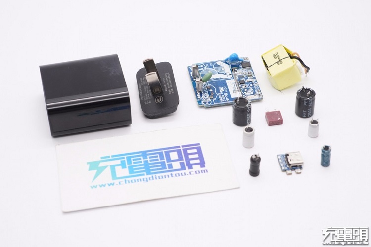 沐鸣2PD20W充电器开箱评测:拆解篇(下) 沐鸣2PD20W充电器开箱评测:拆解篇(下)